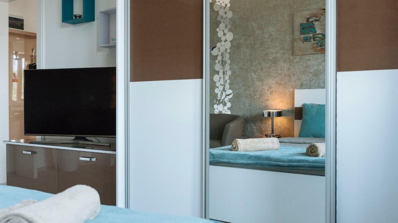 Luxury Flat 9 Near Metro Apartment Букурещ Екстериор снимка