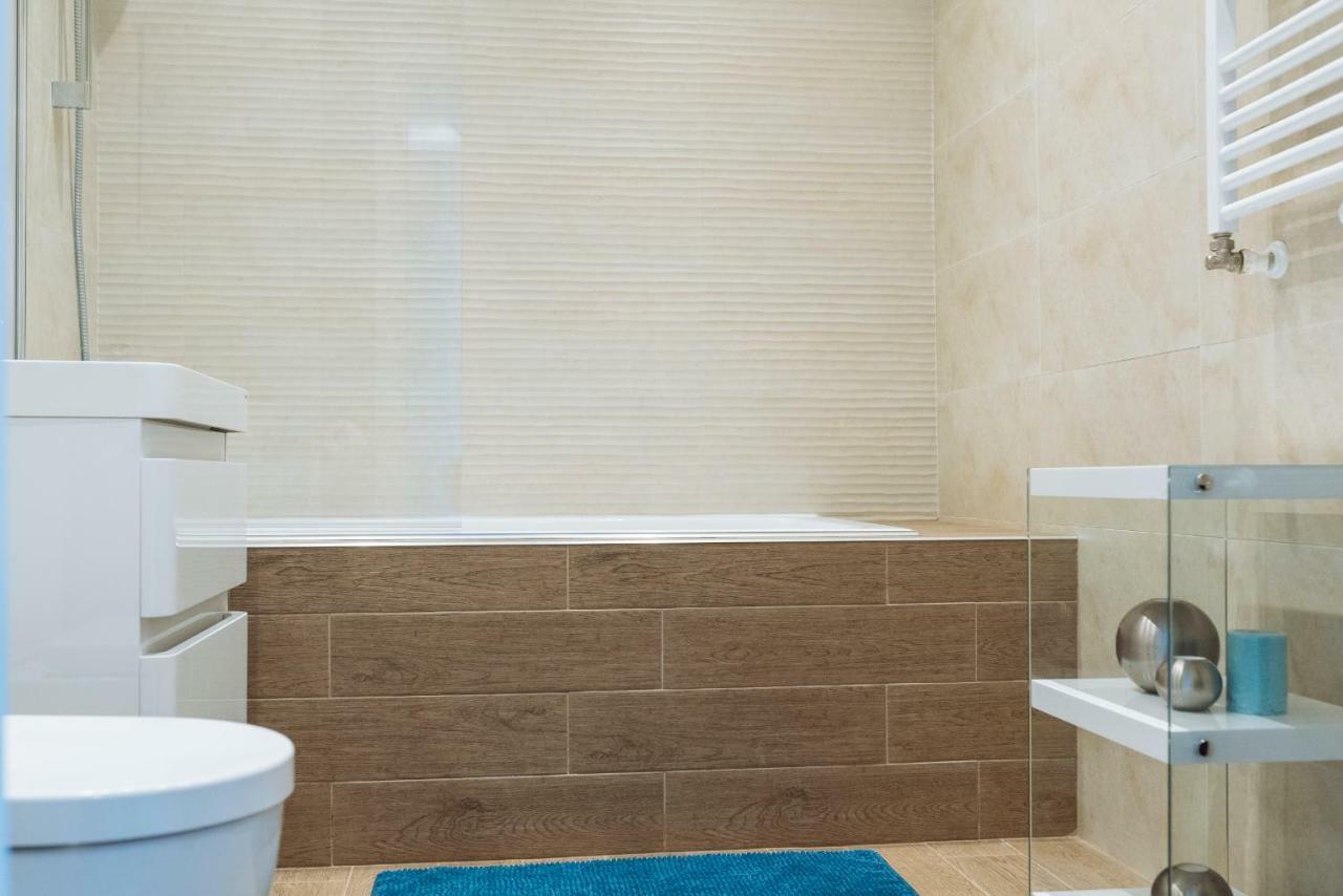 Luxury Flat 9 Near Metro Apartment Букурещ Екстериор снимка